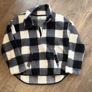Old Navy Black and White Checkered Fleece